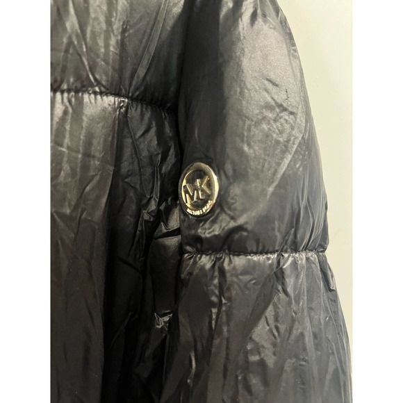 Michael Kors women's Black with red lining puffer Jacket size Small - Picture 3 of 8
